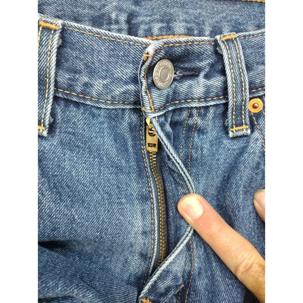 Levi's Mens 550 32x34 Leather Patched Jeans 100% Cotton Classic Minimalist Pants